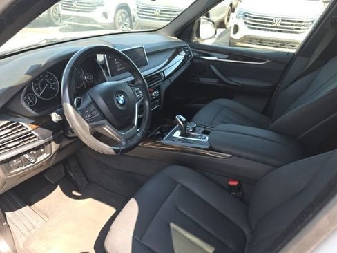 Used 2018 BMW X5 xDrive35i w/ M Sport Package AWD/4WD image 7
