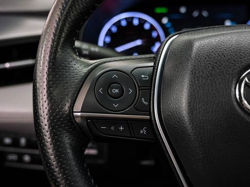 Used 2019 Toyota Avalon XSE image 17