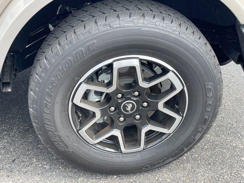 New 2025 Ford Bronco Outer Banks image 27