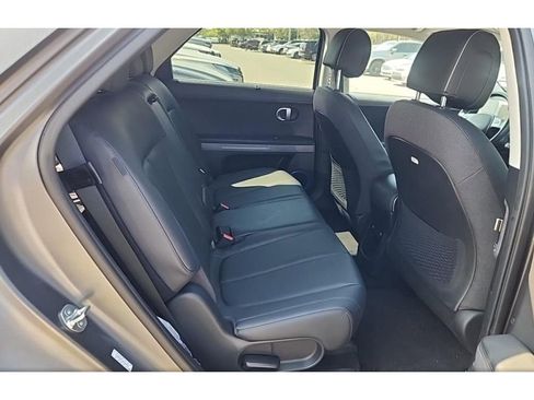 Used 2024 Hyundai Ioniq 5 Limited image 6