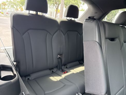 Used 2021 Audi Q7 3.0T Premium w/ Convenience Package AWD/4WD image 35