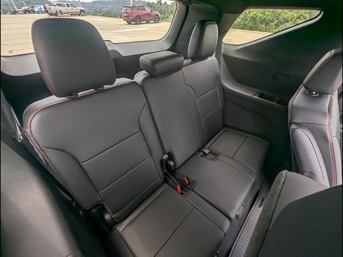 New 2026 Chevrolet Traverse RS w/ LPO, Floor Liner Package AWD/4WD image 15