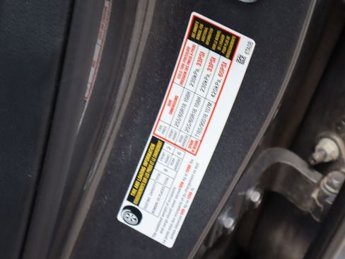 Used 2024 Nissan Pathfinder SV FWD image 31