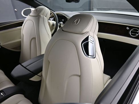 New 2026 Bentley Continental GTC image 24