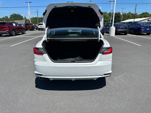 Used 2025 Toyota Camry XSE FWD image 24