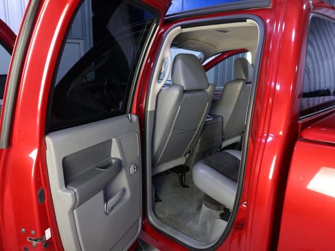 Used 2006 Dodge Ram 1500 Truck 2WD Quad Cab w/ Communication Pkg image 16