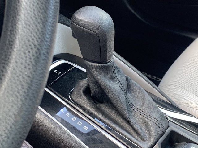 Used 2021 Toyota Corolla LE FWD image 26