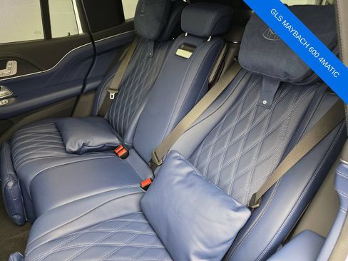 Used 2026 Mercedes-Benz Maybach GLS 600 4MATIC image 16