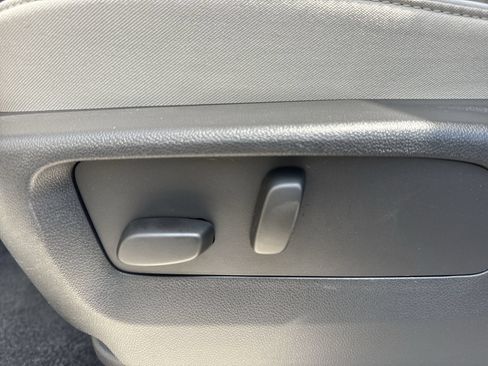 Certified 2023 Buick Envision Avenir AWD/4WD image 12