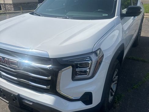 Used 2026 GMC Terrain Elevation AWD/4WD image 3