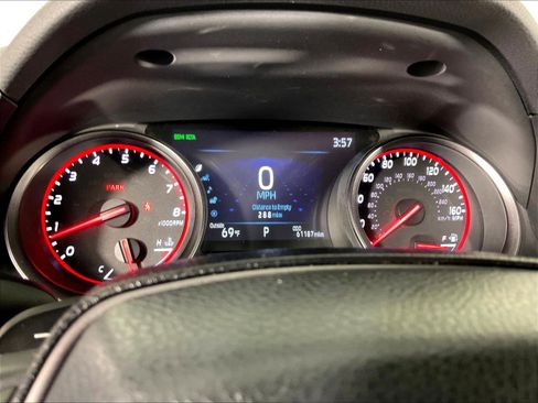 Used 2023 Toyota Camry XSE FWD image 13