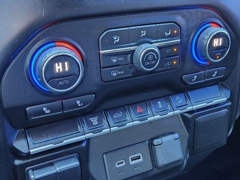 Used 2023 Chevrolet Silverado 2500 LT w/ Convenience Package image 20