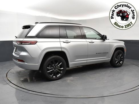 New 2026 Jeep Grand Cherokee Limited image 6