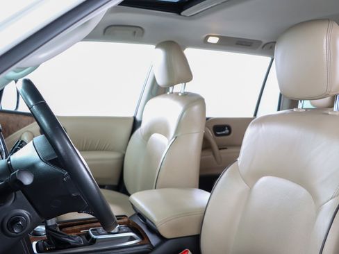 Used 2023 Nissan Armada SL image 25