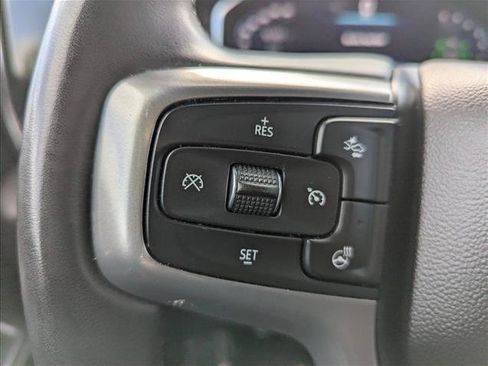 Used 2025 Chevrolet Silverado 1500 LT RWD image 13