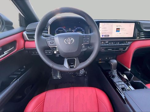 Used 2026 Toyota Camry XSE AWD/4WD image 5