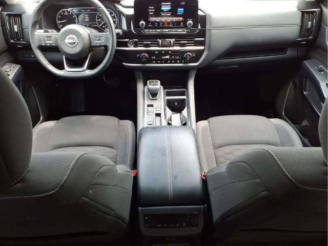 Certified 2024 Nissan Pathfinder SV FWD image 10