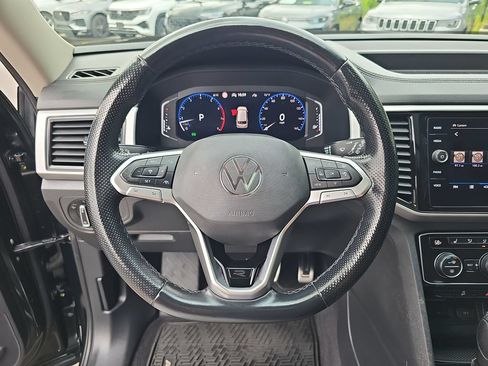 Used 2021 Volkswagen Atlas SEL R-Line AWD/4WD image 17