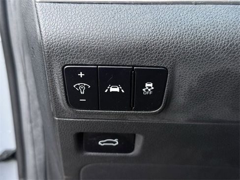 Used 2022 Kia K5 GT-Line image 24