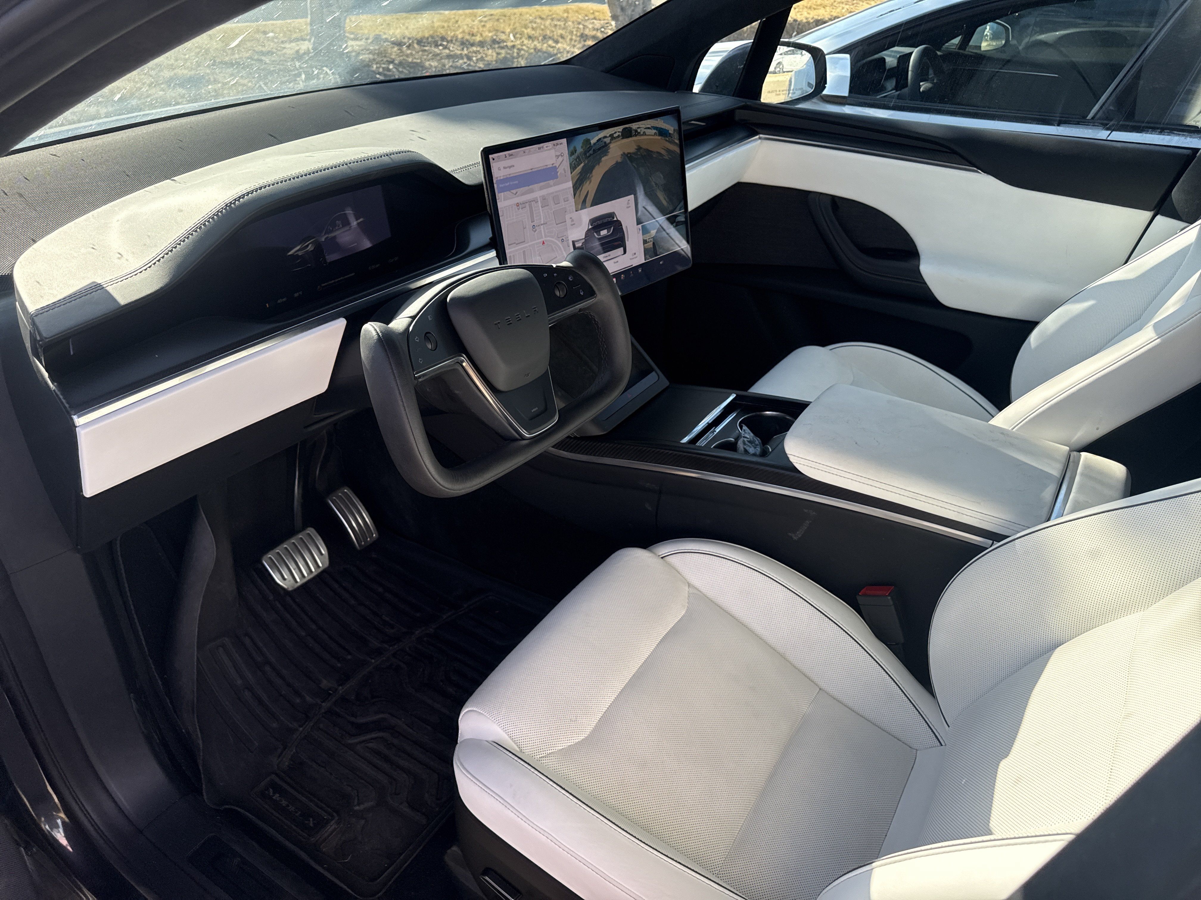 Used 2025 Tesla Model X Plaid AWD/4WD image 4