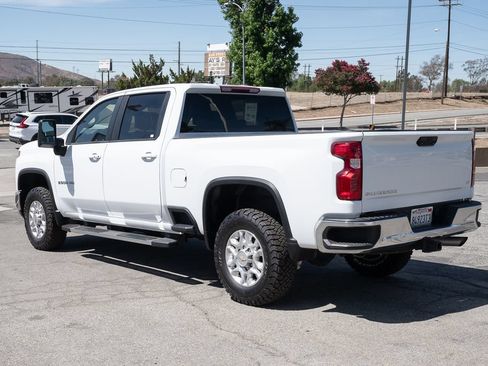 Used 2024 Chevrolet Silverado 2500 LT w/ Convenience Package AWD/4WD image 7