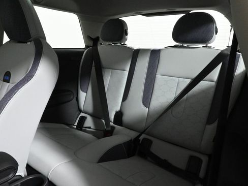 Used 2025 MINI Cooper S image 4