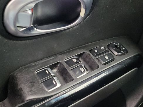 Used 2018 Kia Soul + w/ Audio Package FWD image 27