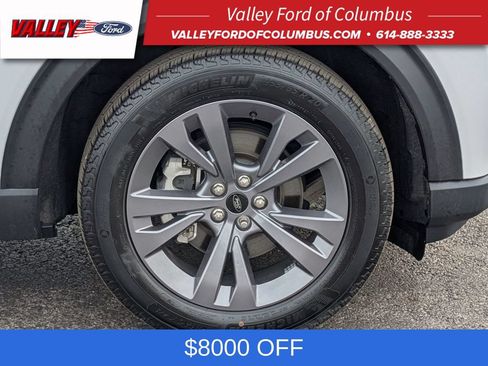 New 2025 Ford Explorer Active w/ Active Comfort Package AWD/4WD image 18