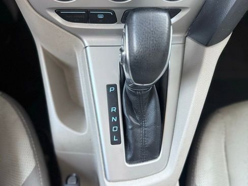 Used 2012 Ford Focus SE image 18