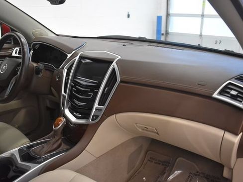 Used 2016 Cadillac SRX Luxury FWD image 18