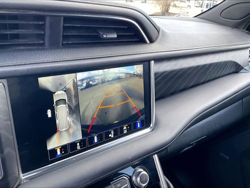 Used 2022 GMC Yukon XL Denali image 26