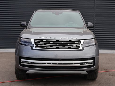 Used 2025 Land Rover Range Rover Autobiography AWD/4WD image 6