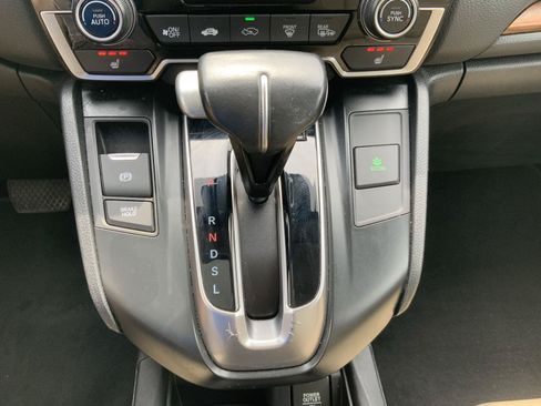 Used 2018 Honda CR-V Touring image 38
