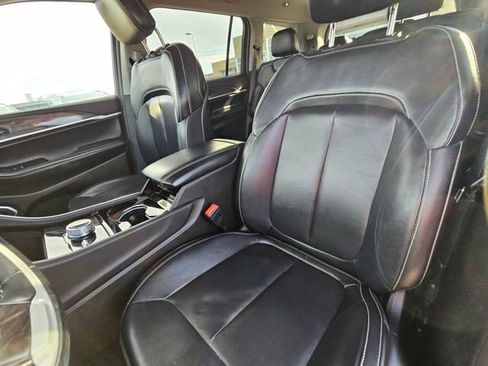 Used 2022 Jeep Grand Cherokee L Limited image 19