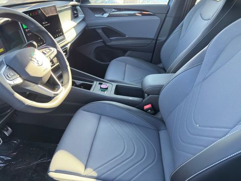 New 2026 Volkswagen Tiguan SE R-Line FWD image 12