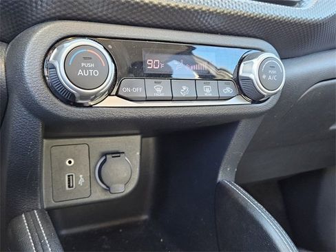 Used 2020 Nissan Kicks SV image 22