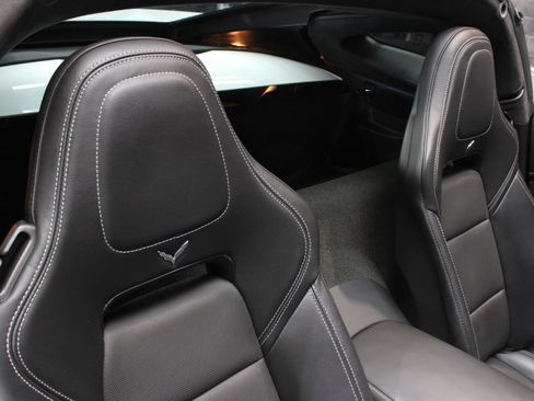 Used 2019 Chevrolet Corvette Stingray Coupe image 49