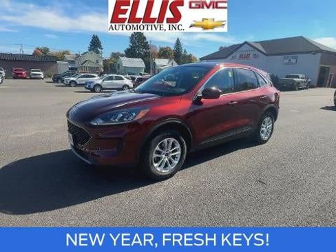 Used 2021 Ford Escape SE w/ Cold Weather Package image 4
