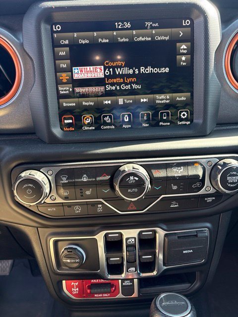 Used 2022 Jeep Gladiator Mojave w/ LED Lighting Group AWD/4WD image 10