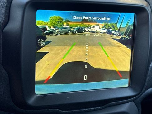 Used 2023 Jeep Renegade Trailhawk AWD/4WD image 19