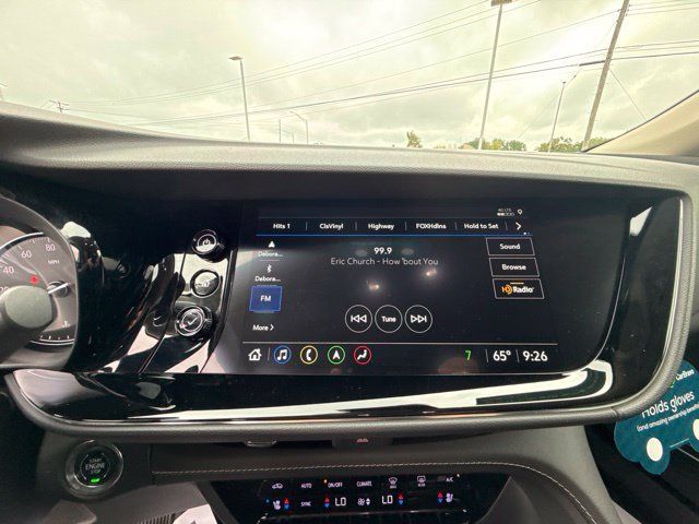 Certified 2022 Buick Envision Avenir w/ Technology Package II FWD image 19