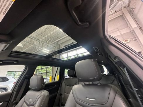 Used 2024 Cadillac XT6 Sport w/ Technology Package AWD/4WD image 28