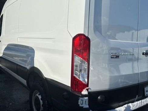 Used 2024 Ford Transit 250 Base image 3