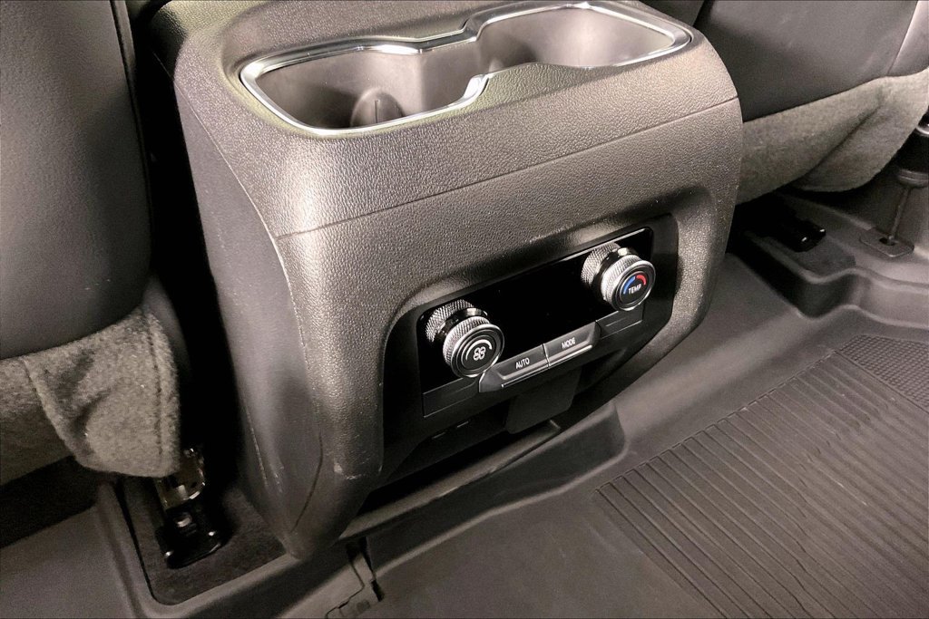 Certified 2025 Buick Enclave Sport Touring w/ Power Package FWD image 9