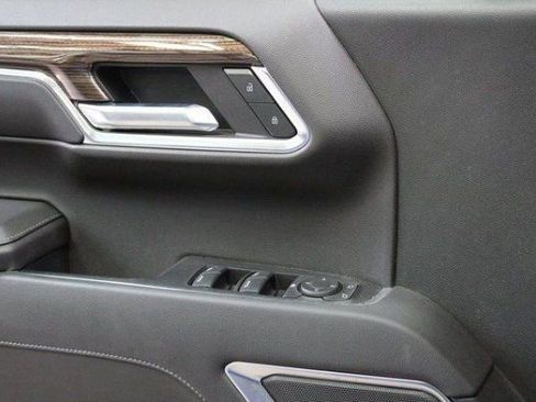 Used 2022 Chevrolet Silverado 1500 RST image 11