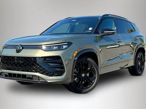 New 2026 Volkswagen Tiguan SE R-Line AWD/4WD image 1