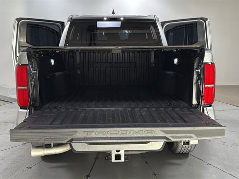 Used 2024 Toyota Tacoma TRD Sport image 16