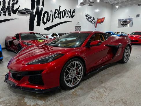 Used 2024 Chevrolet Corvette Z06 w/ Stealth Interior Trim Package RWD image 2