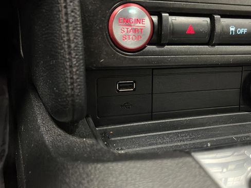 Used 2020 Ford Mustang Coupe RWD image 27