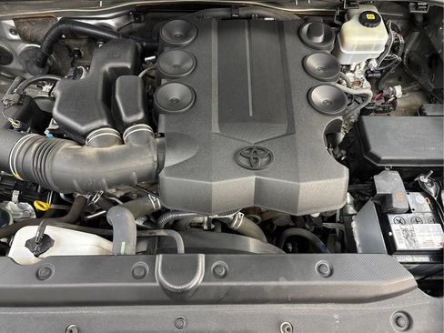 Used 2019 Toyota 4Runner TRD Off-Road Premium image 31